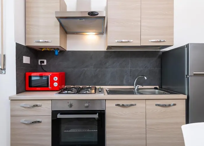 Colosseum Hub Apartment